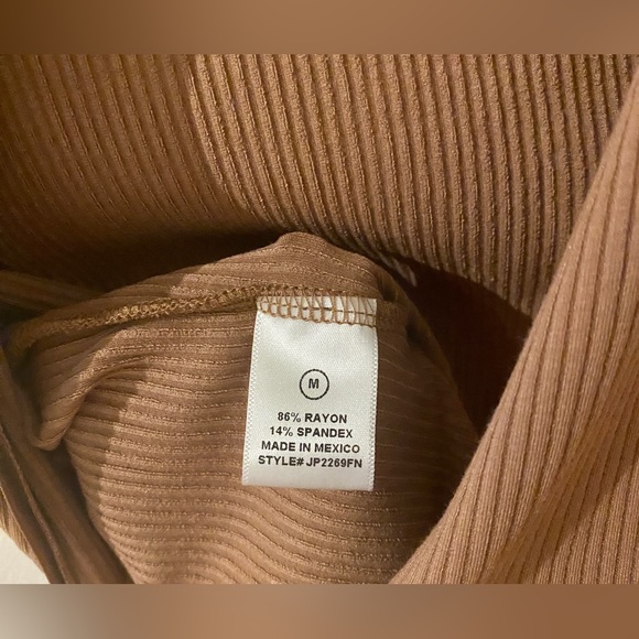 Fashion Nova Snatched Jumpsuit NWT - Picture 9 of 10